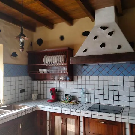 Lanzarote Casa Volcanica-anclada Sobre La Lava Del Volcan Villa