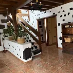 Villa Lanzarote Casa Volcanica-anclada Sobre La Lava Del Volcan Montana Blanca