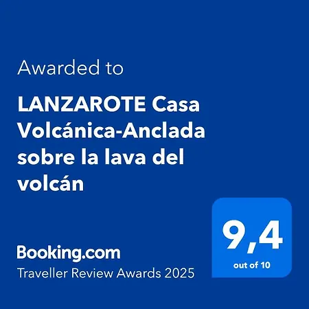 Lanzarote Casa Volcanica-anclada Sobre La Lava Del Volcan Villa Montana Blanca